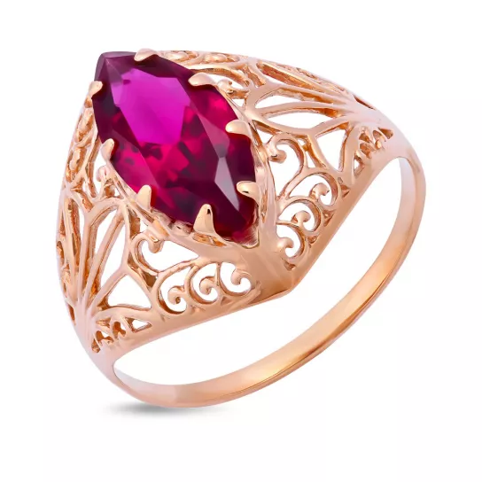 Кольцо с корундом из золота